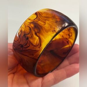 Marbled Amber Colored Bakelite Chunky Bangle Bracelet Vintage